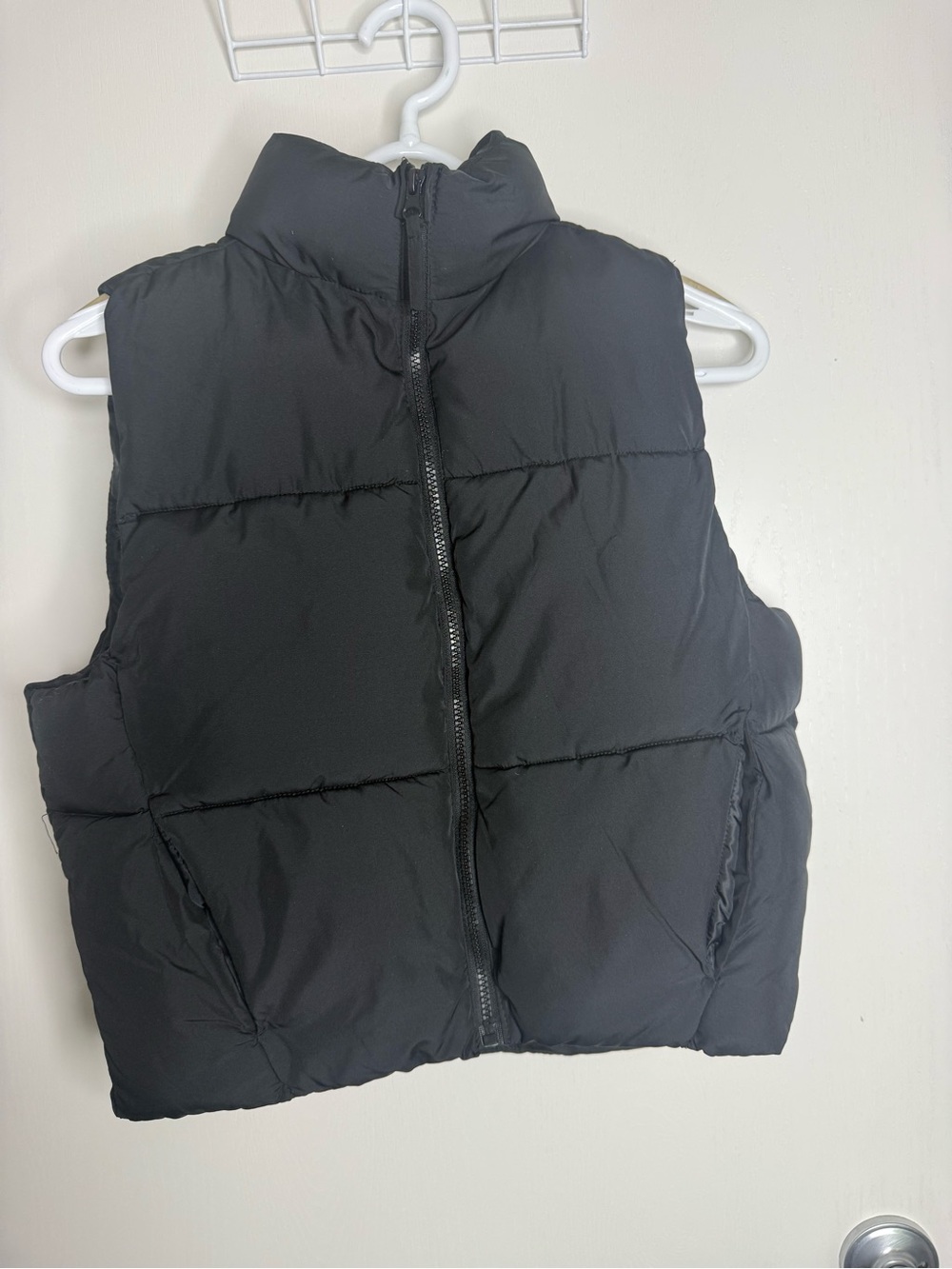 Urban Kids Black Puffer Vest - Sleeveless Zip Front Size Small (7/8)